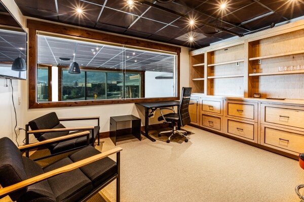 More Photos Of 1526 W Ute Blvd, Park City Office For Sale