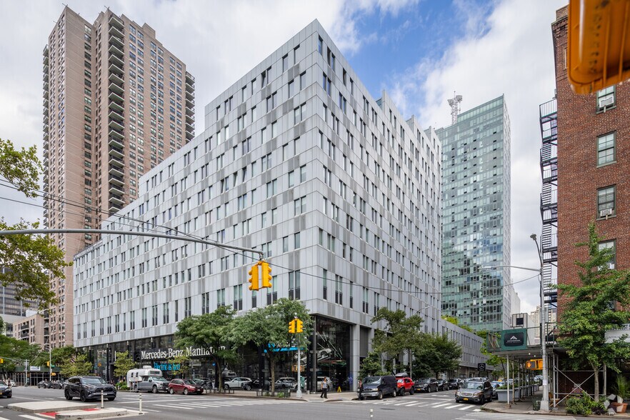 Primary Photo Of 550 W 54th St, New York Apartments For Lease