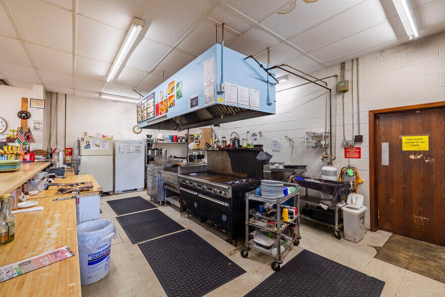 More Photos Of 2206 E 101st St N, Valley Center Specialty For Sale