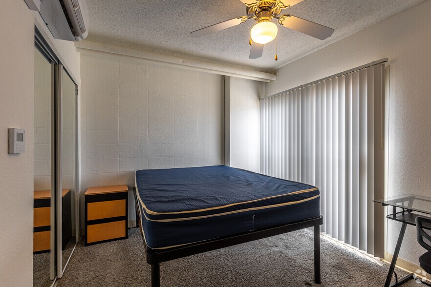 More Photos Of 1001 University Ave, Lubbock Apartments For Lease