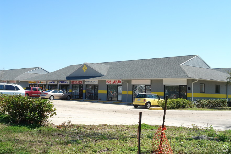 Primary Photo Of 4601 E Moody Blvd, Bunnell Flex For Lease