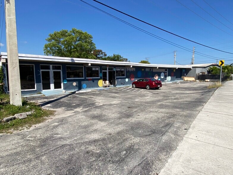 More Photos Of , Oakland Park General Retail For Sale