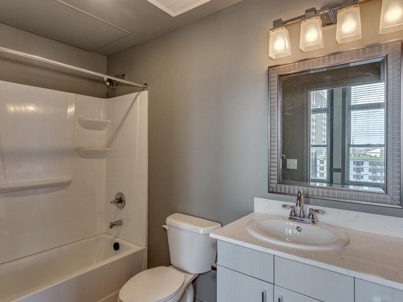 More Photos Of 721 Broad St, Chattanooga Apartments For Sale