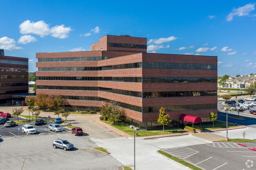 More Photos Of 7666 E 61st St, Tulsa Office For Sale