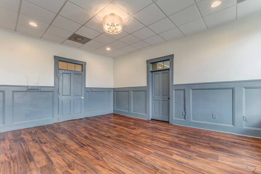 More Photos Of 35 N Main St, Jasper Loft Creative Space For Lease