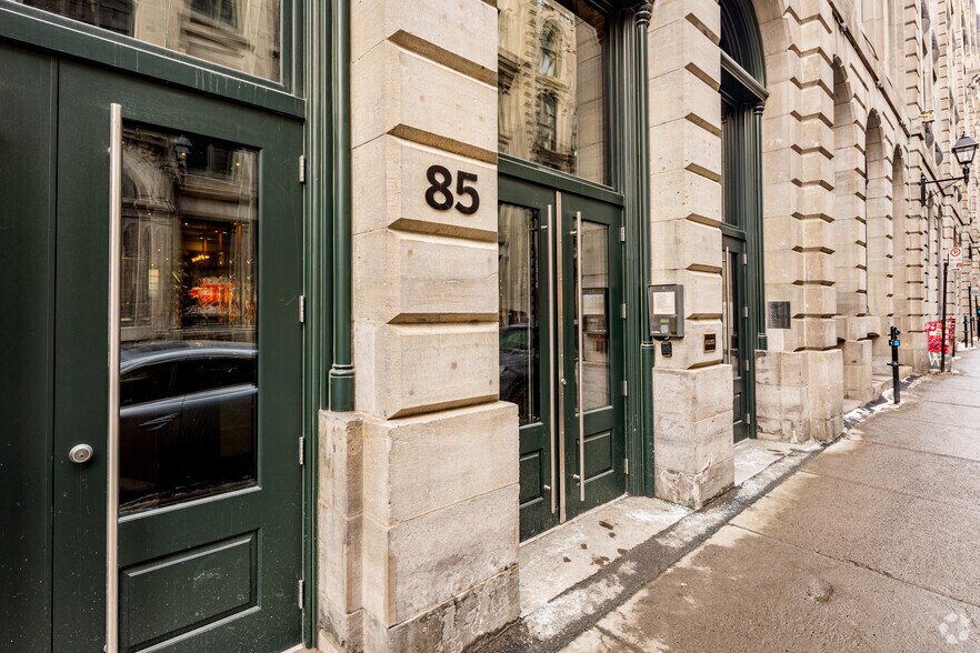 More Photos Of 76-84 De Brésoles Rue, Montréal Apartments For Sale