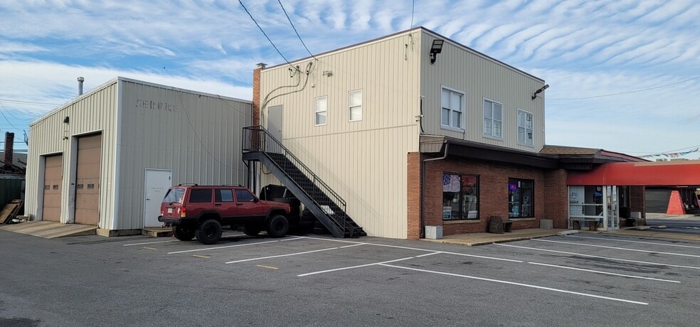 More Photos Of 7216 Ritchie Hwy, Glen Burnie Freestanding For Sale