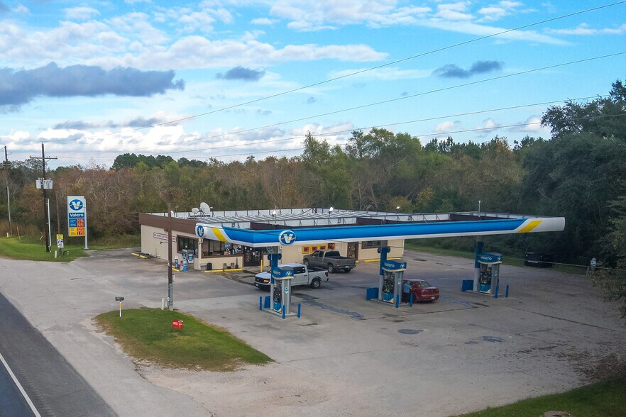 Primary Photo Of 16449 Hwy 124, Fannett General Retail For Sale