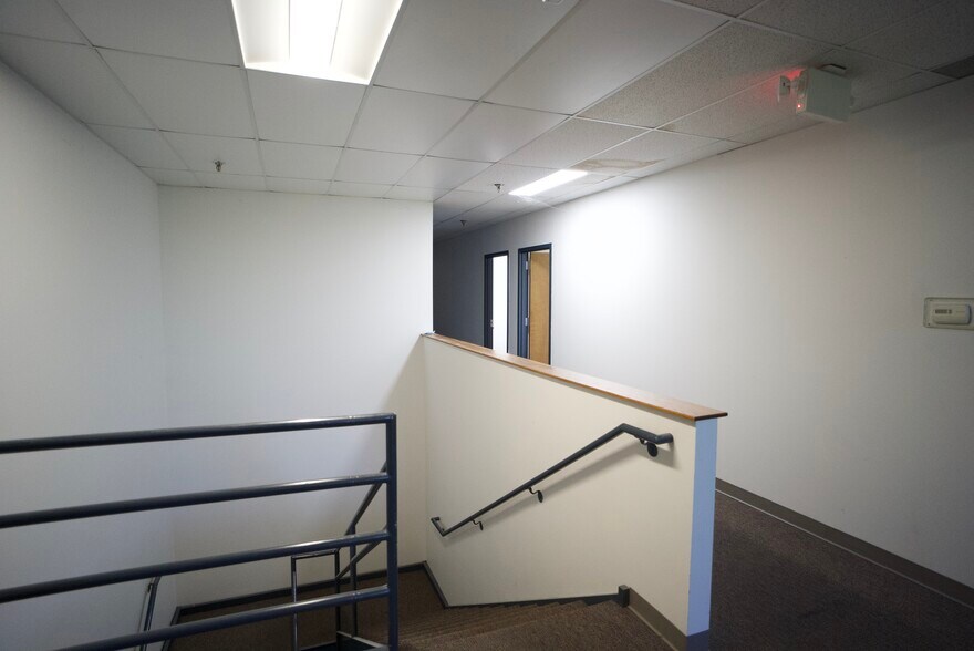 More Photos Of 6352 Airway Dr, Indianapolis Manufacturing For Sale