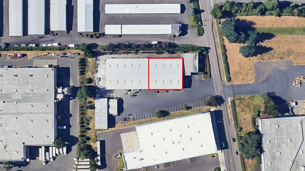 More Photos Of 20525 SW Cipole Rd, Tualatin Manufacturing For Lease