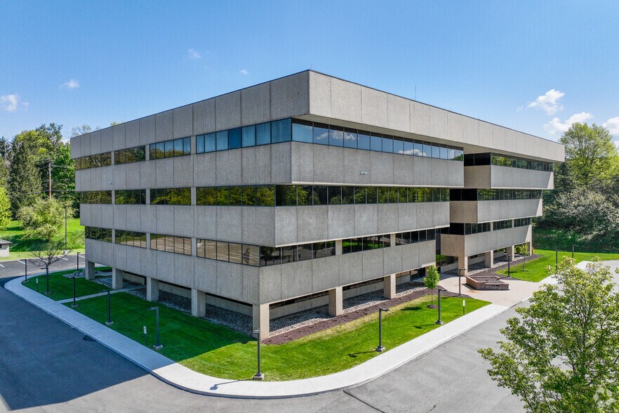 More Photos Of 701 Alpha Dr, Pittsburgh Office For Sale