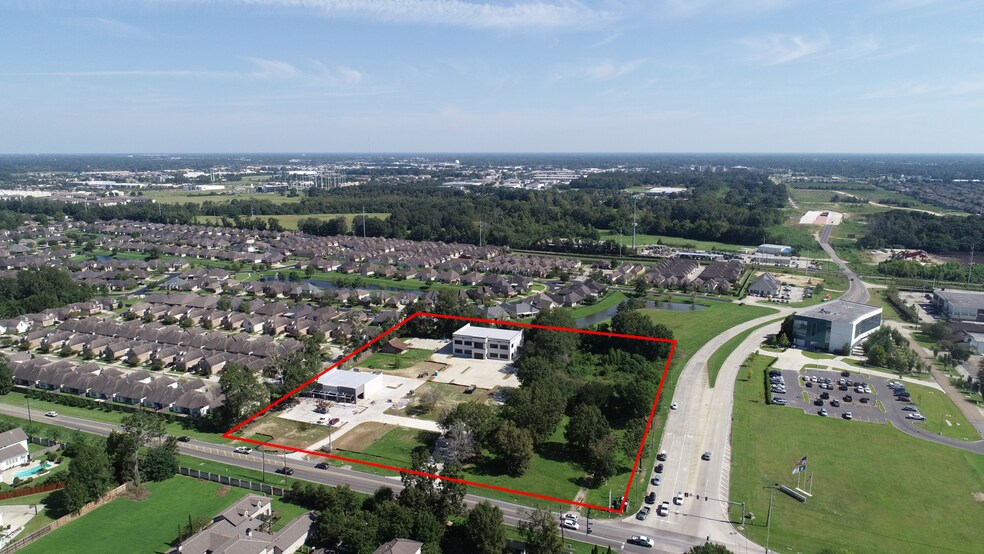 More Photos Of 15127 Perkins Rd, Baton Rouge General Retail For Lease