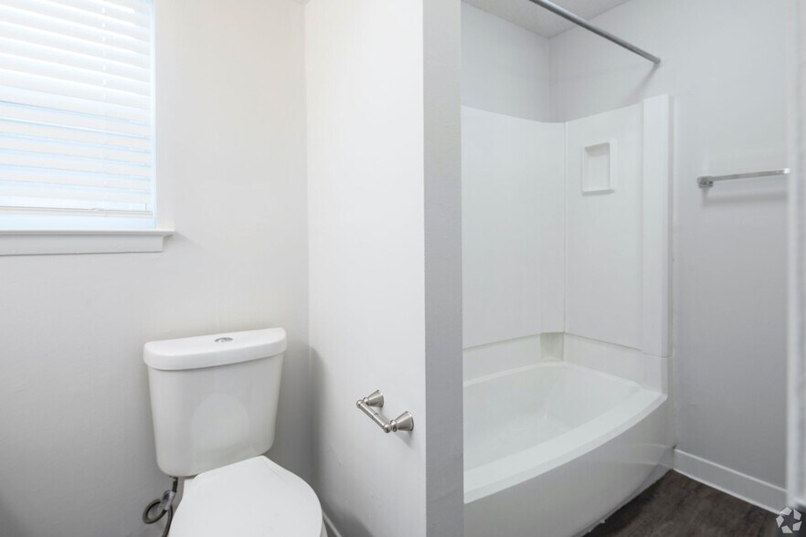 More Photos Of 403 3rd St NE, Alabaster Apartments For Sale