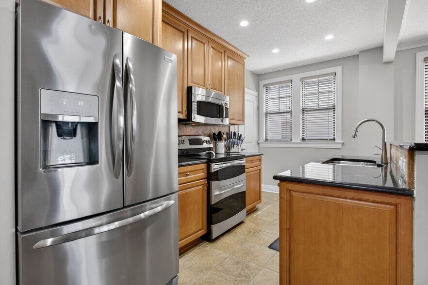 More Photos Of 1710 River Rd, Jacksonville Apartments For Sale