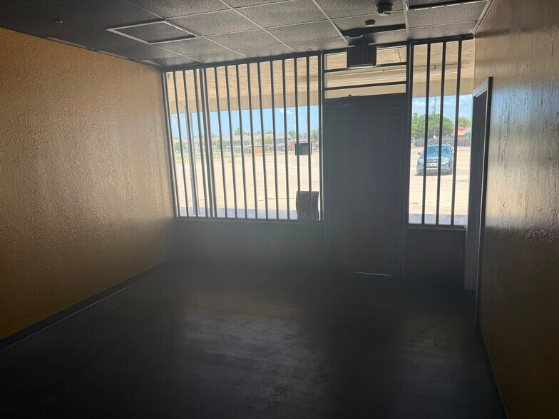 More Photos Of 2900-2962 SW 59th St, Oklahoma City Unknown For Lease