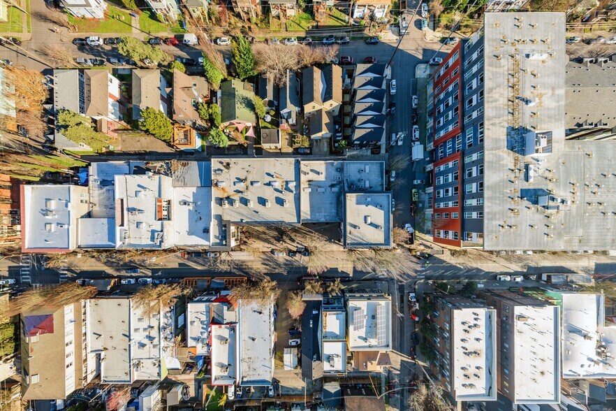 More Photos Of 3900 N Mississippi Ave, Portland Storefront Retail Office For Sale