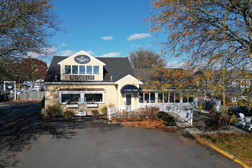 More Photos Of 15 Point Rd, Portsmouth Restaurant For Sale