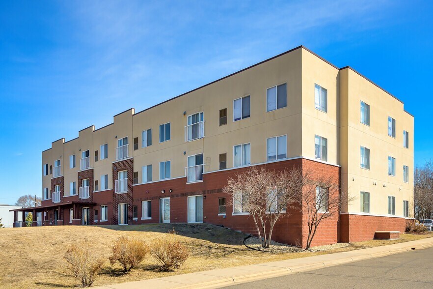 Primary Photo Of 2101 Washington St NE, Minneapolis Apartments For Sale