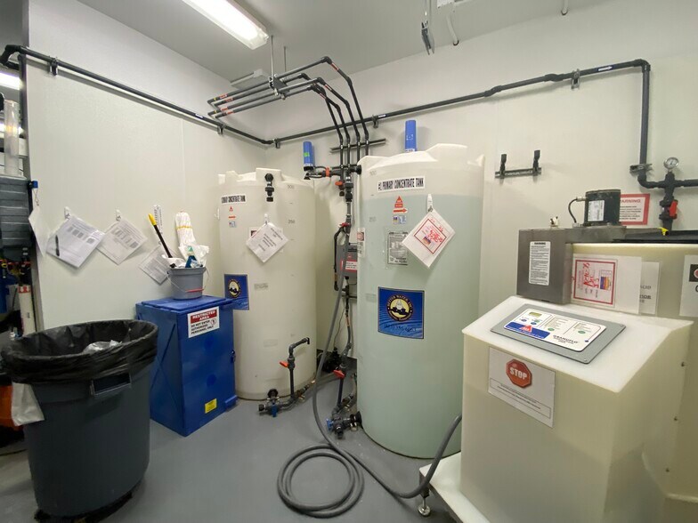 More Photos Of 4311 Old Indiana 261, Newburgh Medical For Sale