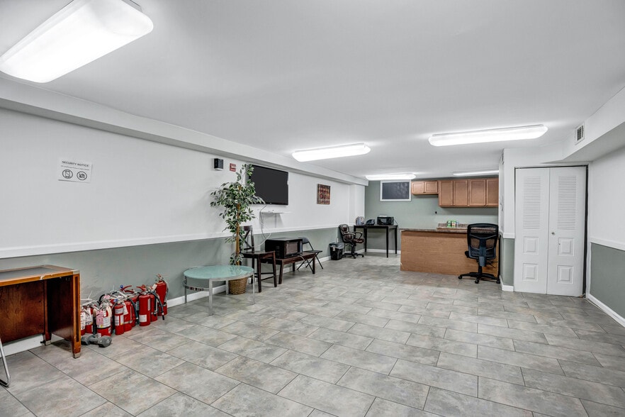 More Photos Of 1201 Benning Rd, Capitol Heights Apartments For Sale