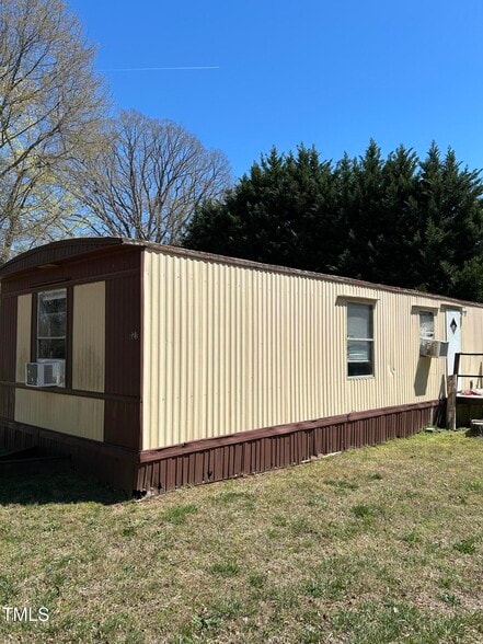 More Photos Of 309 37th St SW, Hickory Manufactured Housing Mobile Home Park For Sale