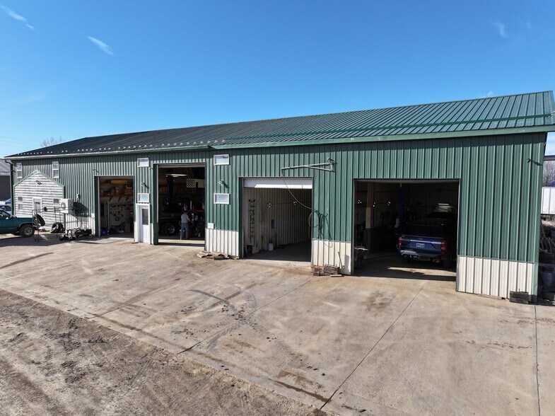 More Photos Of 101 E 4th St, Newell General Retail For Sale