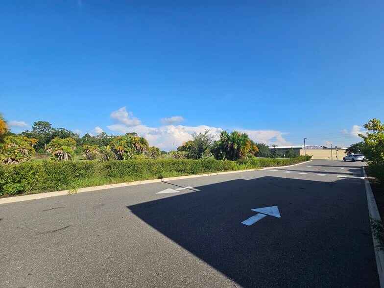 More Photos Of E Shell Point Rd, Ruskin Office For Lease