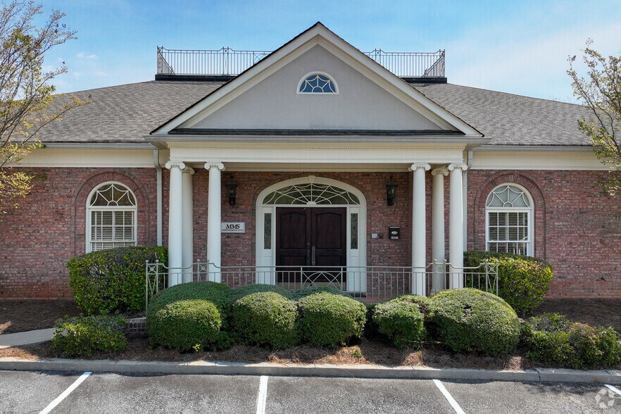 More Photos Of 2421 Brookstone Centre Pky, Columbus Medical For Lease