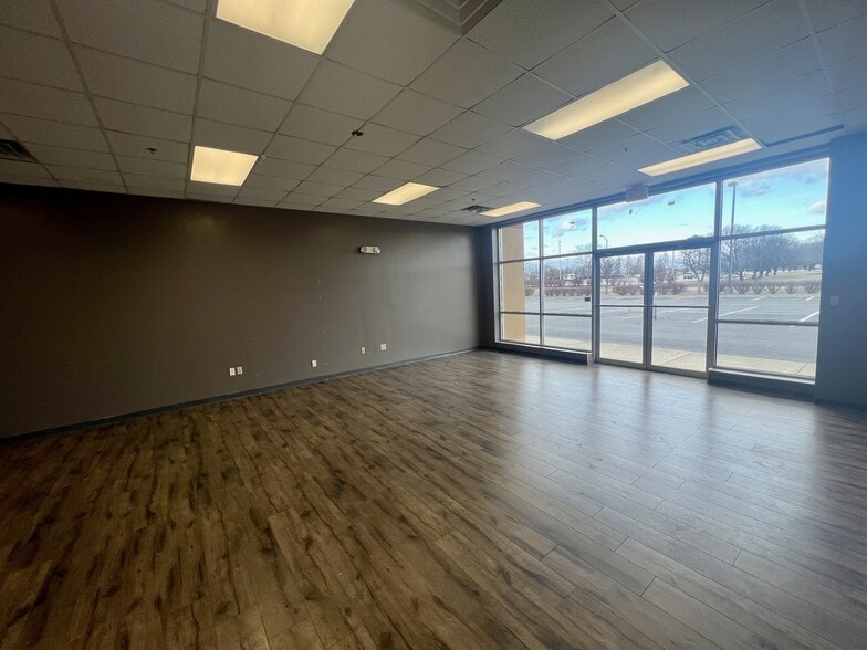 More Photos Of 410 Southtown Blvd, Owensboro Storefront For Lease