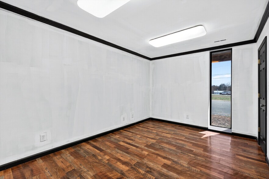 More Photos Of 1095 Southport Rd, Spartanburg Manufacturing For Lease