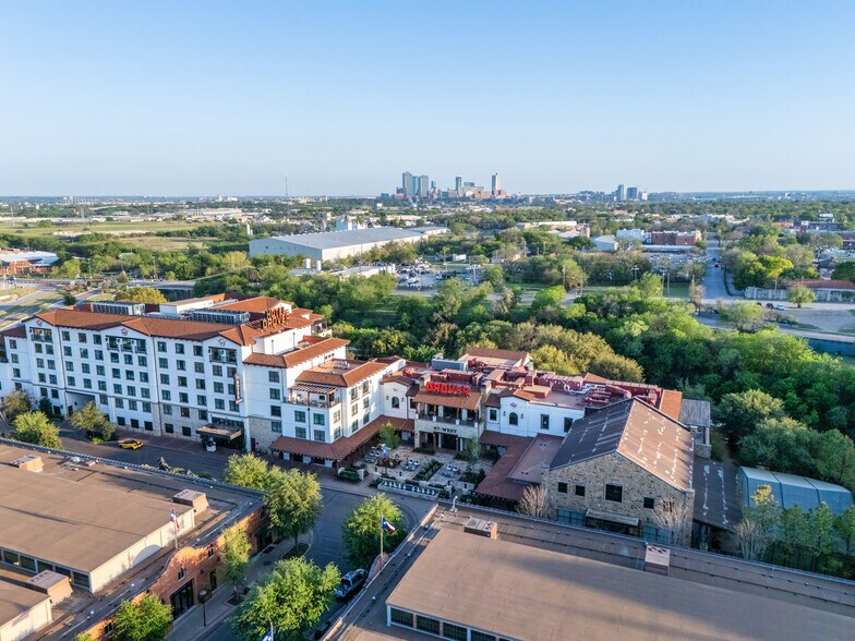 More Photos Of 319 NE 23rd St, Fort Worth Land For Sale