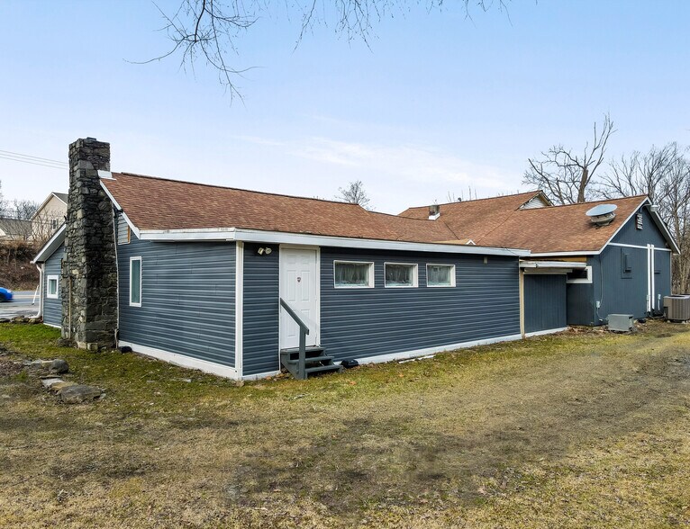 More Photos Of 2080 Milford Rd, East Stroudsburg Restaurant For Lease