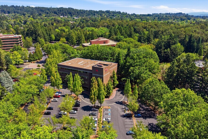 More Photos Of 6 Centerpointe Dr, Lake Oswego Office For Lease