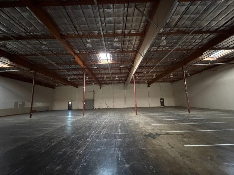 More Photos Of 4965-4969 Energy Way, Reno Light Distribution For Sale