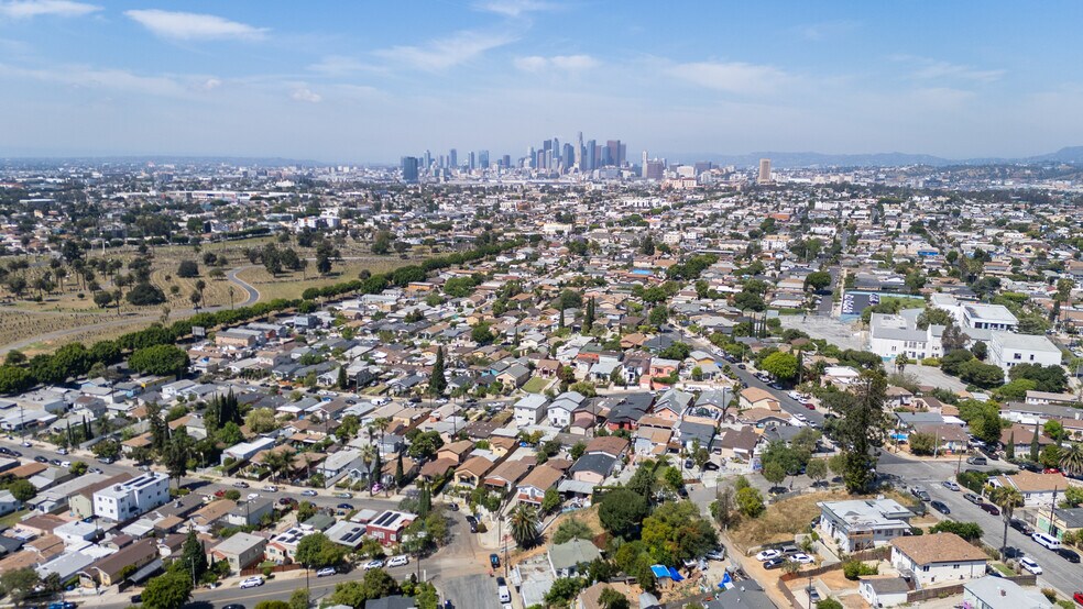 More Photos Of 3303 Floral Dr, Los Angeles Apartments For Sale