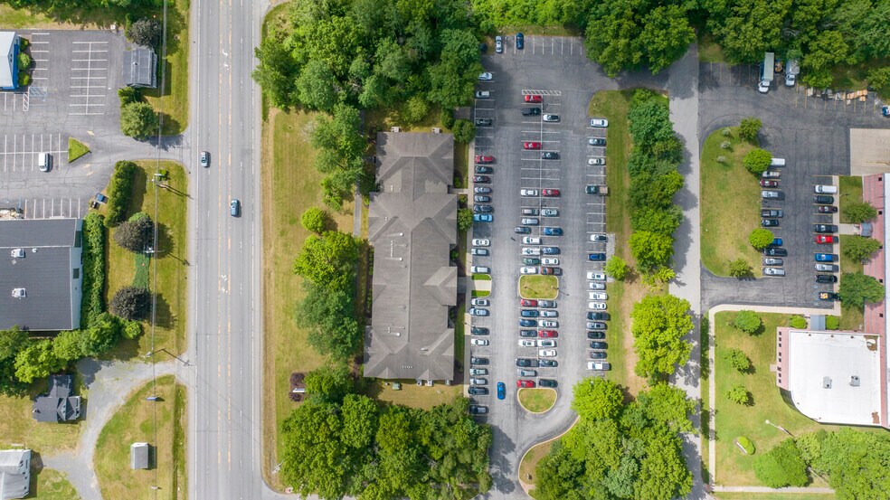 More Photos Of 2388 Route 9, Mechanicville Medical For Sale