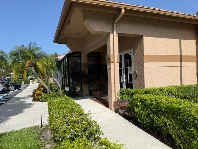 More Photos Of 321 E Hillsboro Blvd, Deerfield Beach Office For Sale