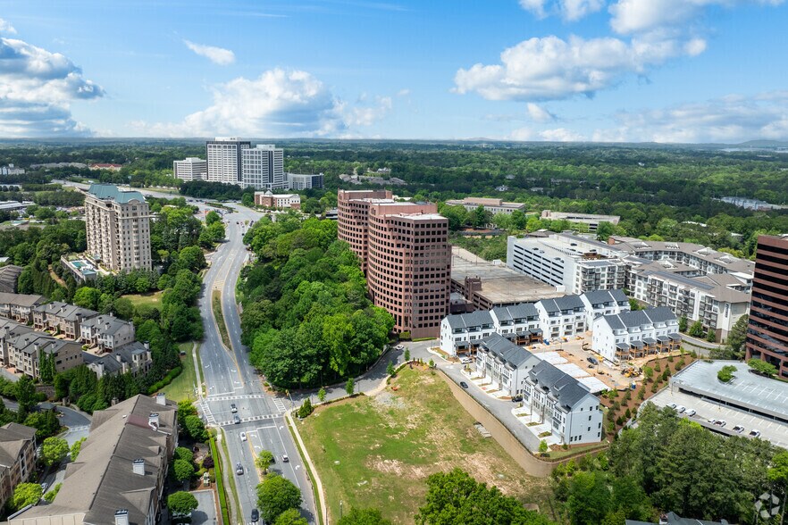 More Photos Of 2727 Paces Ferry Rd SE, Atlanta Coworking Space