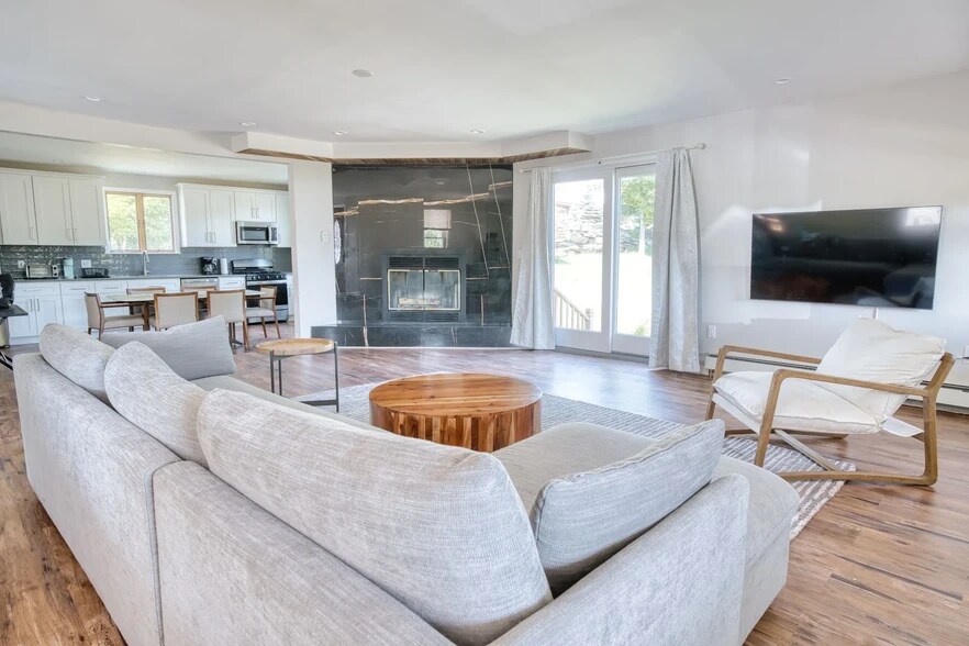 More Photos Of 218 NY-296, Windham Hotel For Sale