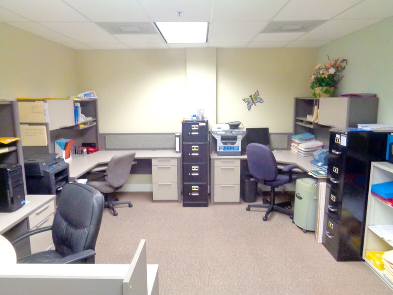 More Photos Of 3924-3960 Coral Ridge Dr, Coral Springs Showroom For Sale