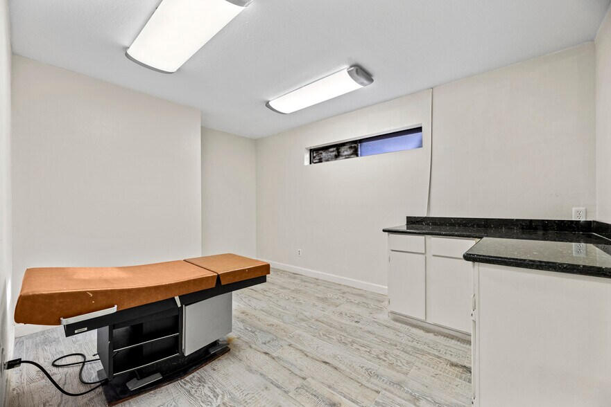 More Photos Of 11111 Jones Rd, Houston Medical For Lease