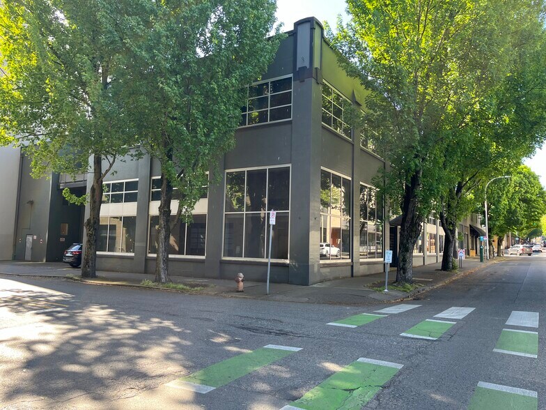 More Photos Of 334 NW 11th Ave, Portland Office For Lease