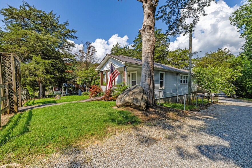 More Photos Of 7643 US-11, Rising Fawn Trailer Camper Park For Sale