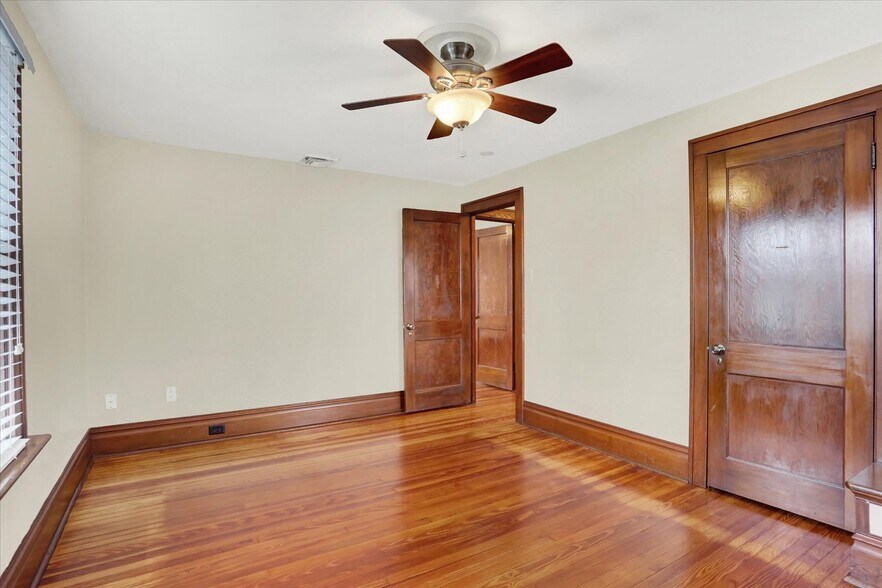 More Photos Of 27 S 34th St, Camp Hill Office For Lease