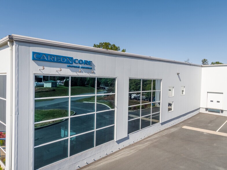 More Photos Of 48 Zion Station Ct, Troy Warehouse For Lease
