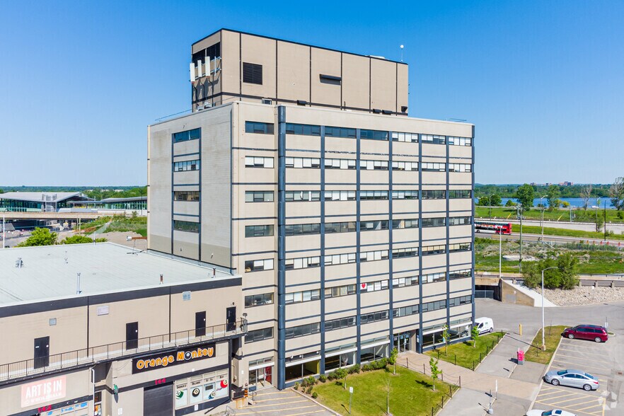 More Photos Of 250 City Centre Ave, Ottawa Unknown For Lease