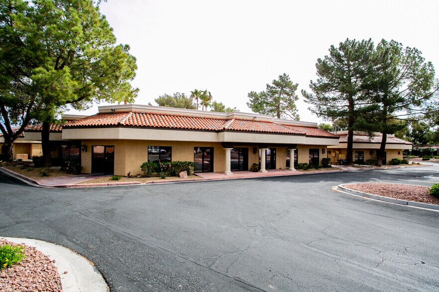 More Photos Of 2700 E Chandler Ave, Las Vegas Medical For Lease