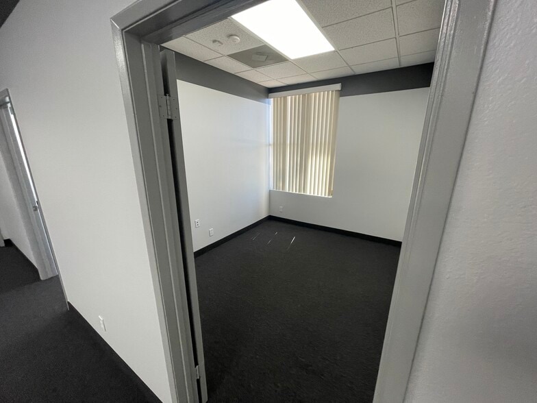 More Photos Of 2760-2764 Lake Sahara Dr, Las Vegas Medical For Lease