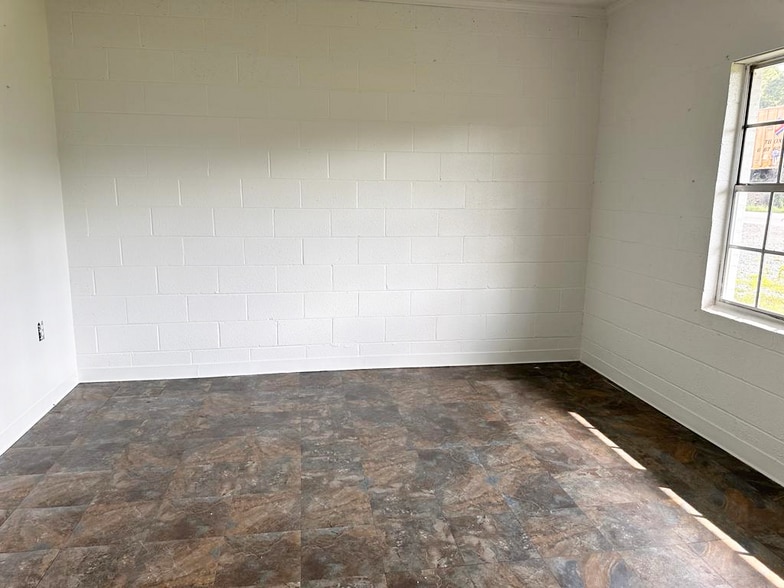 More Photos Of 3421 Angier Ave, Durham Flex For Sale