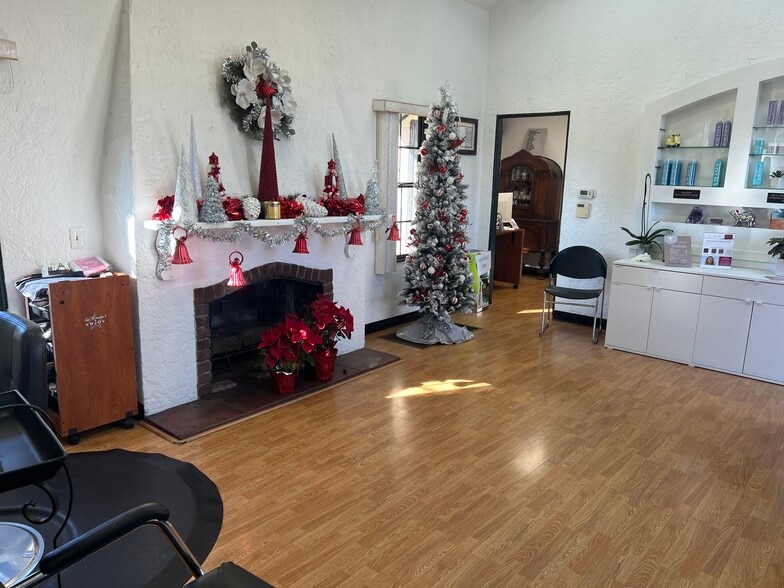 More Photos Of 1051 N Citrus Ave, Covina Freestanding For Sale